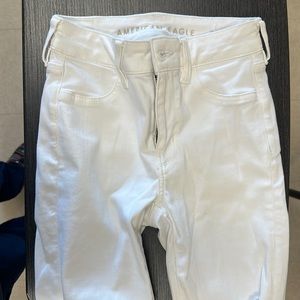 American Eagle Size 0 white jeans
